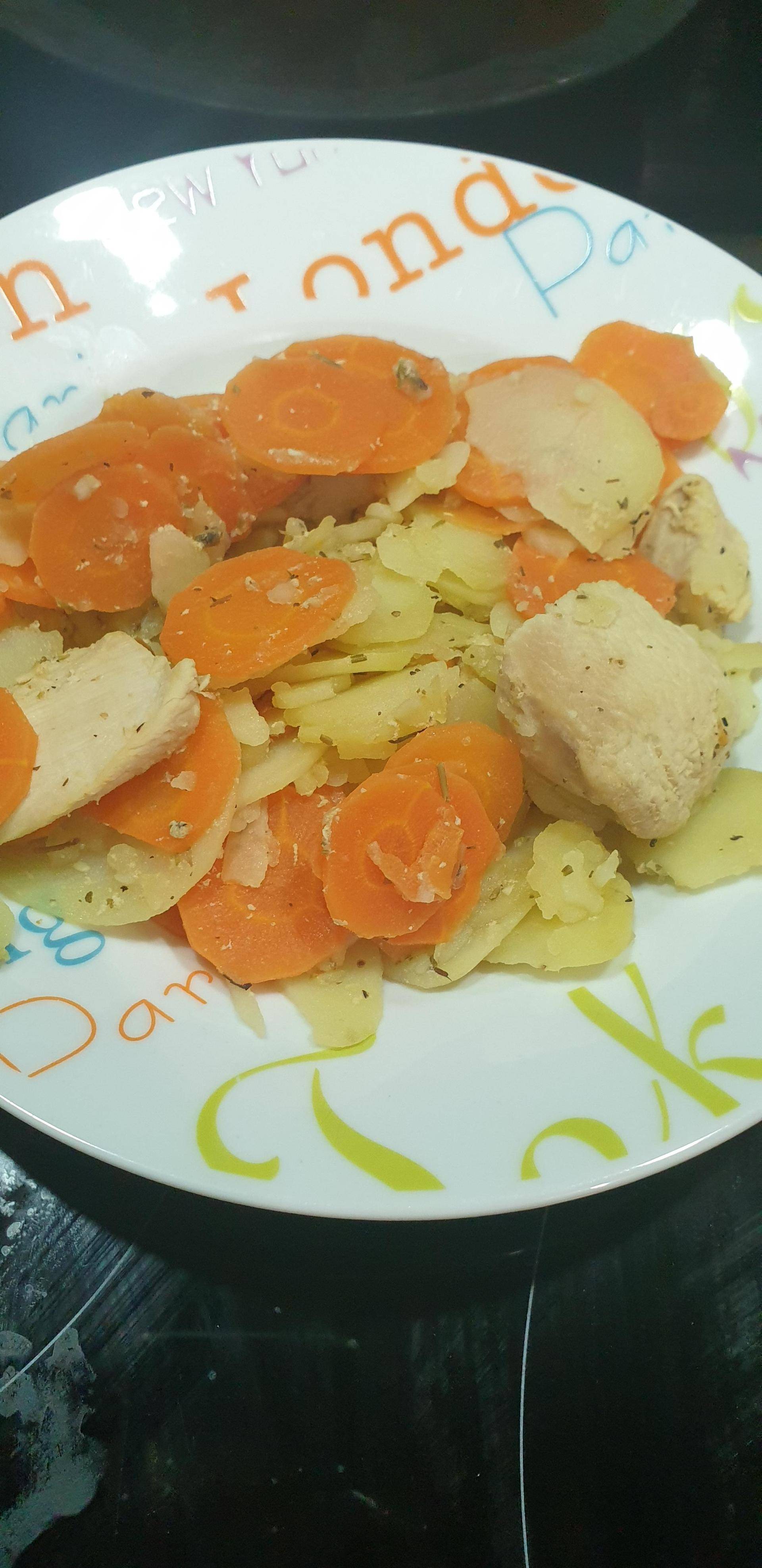 Poulet, carottes pommes de terre au bouillon - Recepten Companion Connect XL | Moulinex
