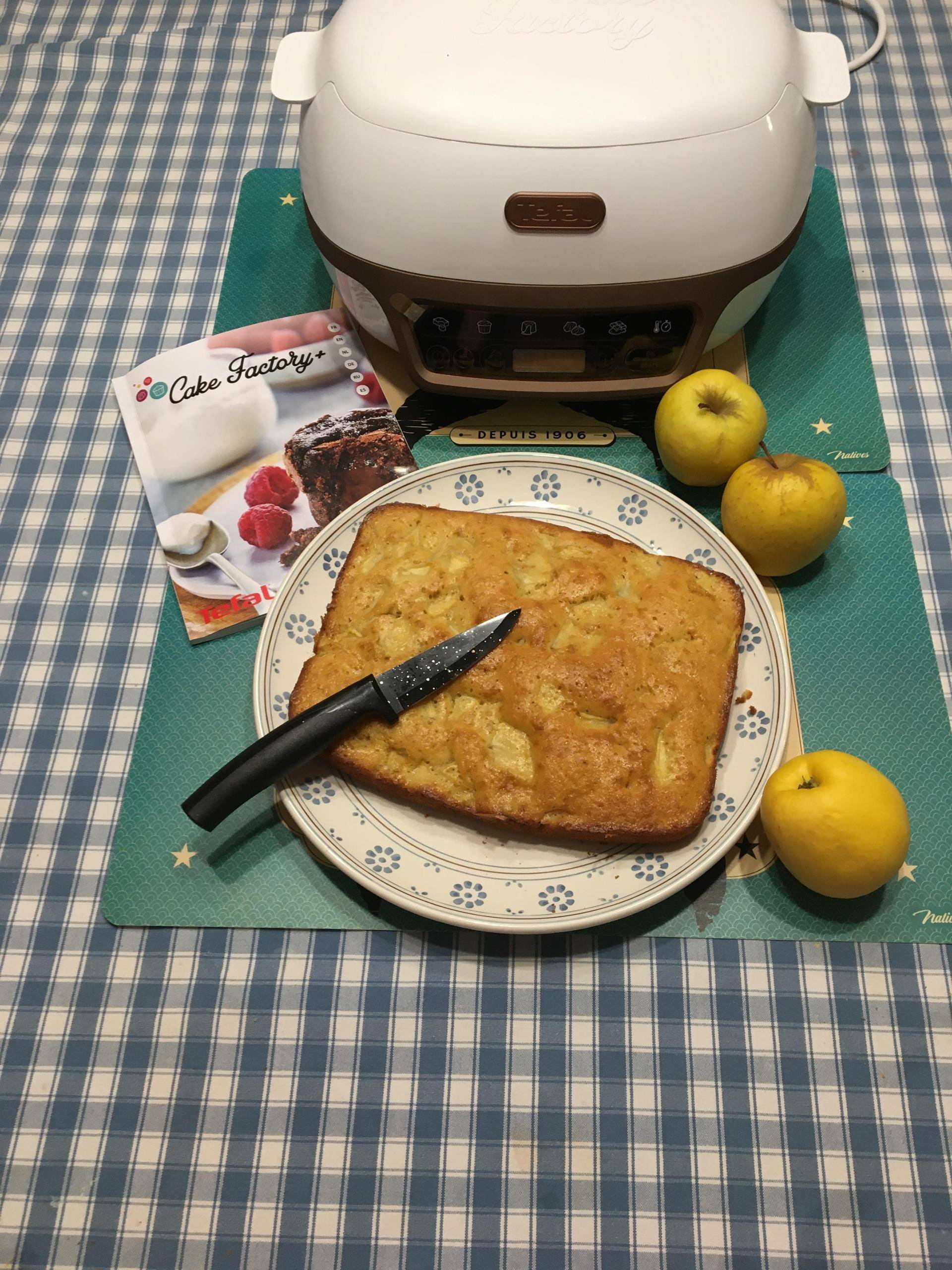 Gâteau aux pommes - Recette Cake Factory | Moulinex