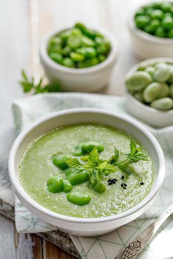 Velouté de fèves et haricots blancs - Recepten Perfectmix Cook | Moulinex