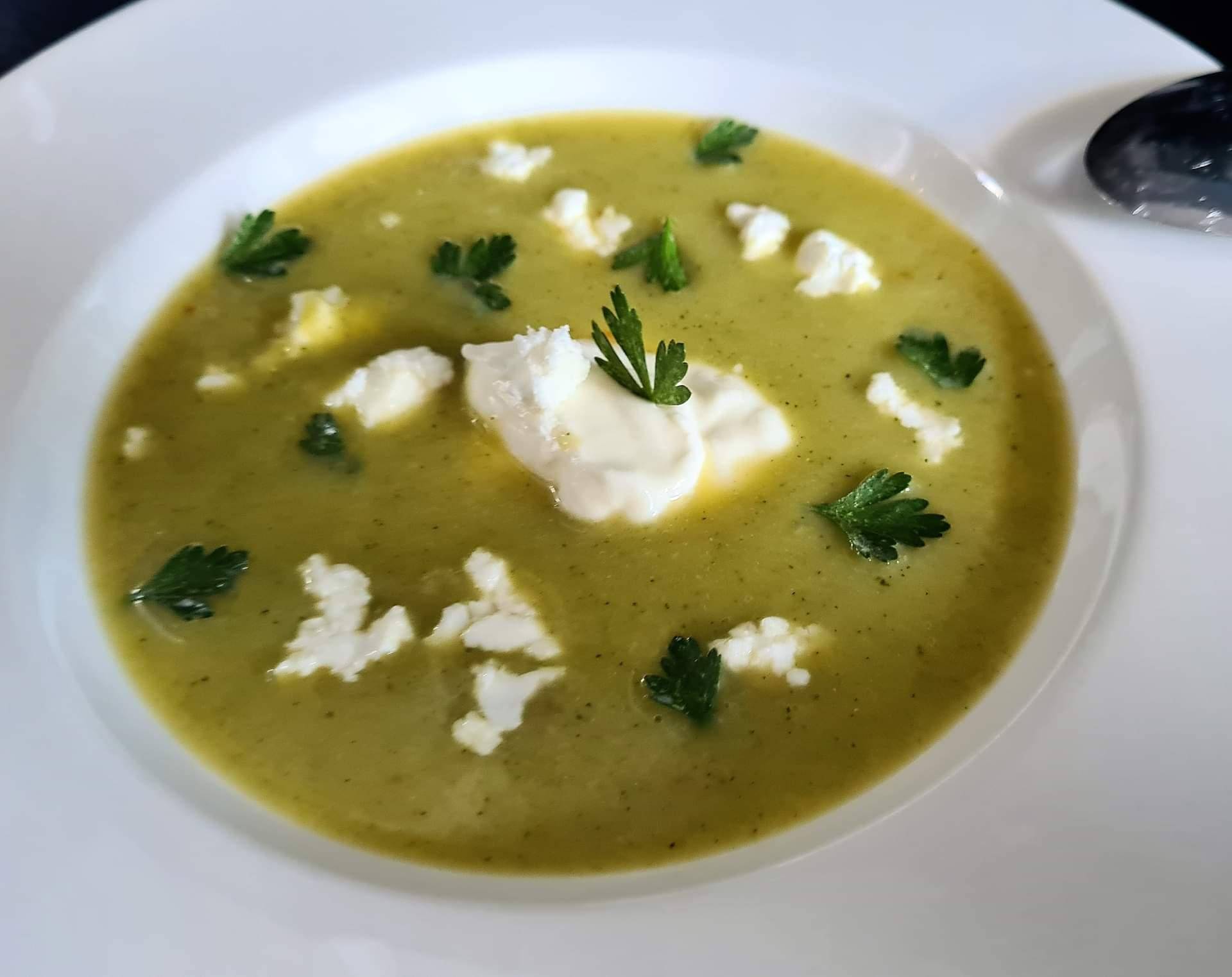 Velouté de courgette au curry rouge et au chèvre fais - Recette Companion Connect XL | Moulinex
