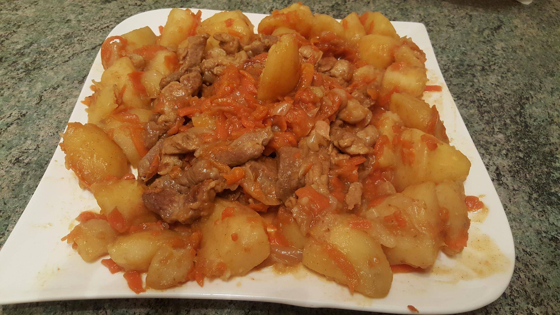 Émincé de porc aux lamelles de carottes et pommes de terre - Recette Cookeo | Moulinex