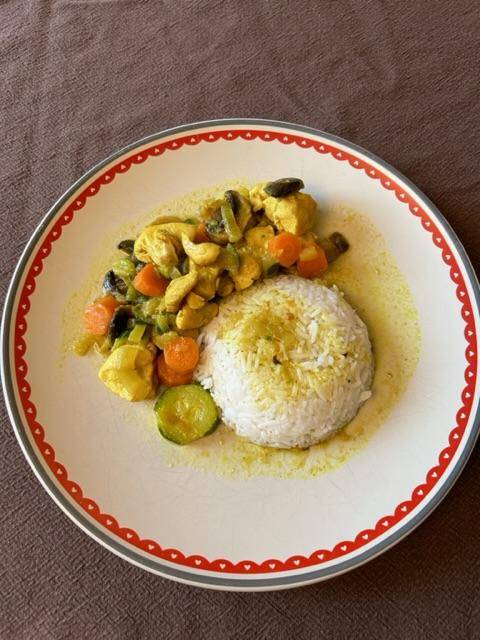 Curry de légumes printaniers au poulet - Recette Cookeo V3 | Moulinex