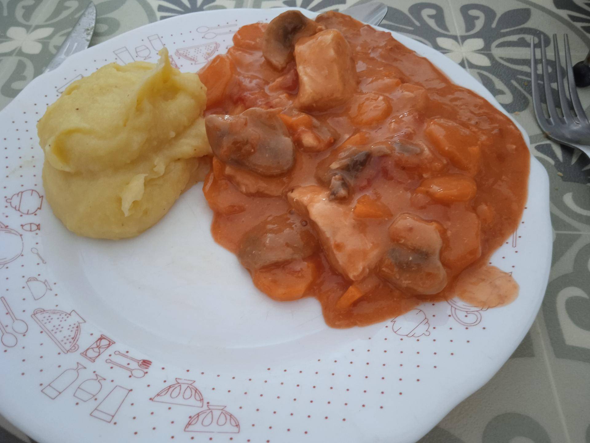 Blanc de poulet à la crème aux champignons et tomate - Recepten Cookeo | Moulinex