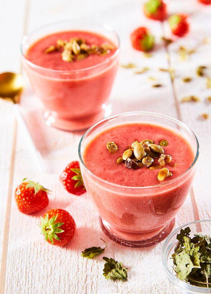 Crème de fraises infusées à la mélisse, graines de courges caramélisées - Recette Perfectmix + | Moulinex