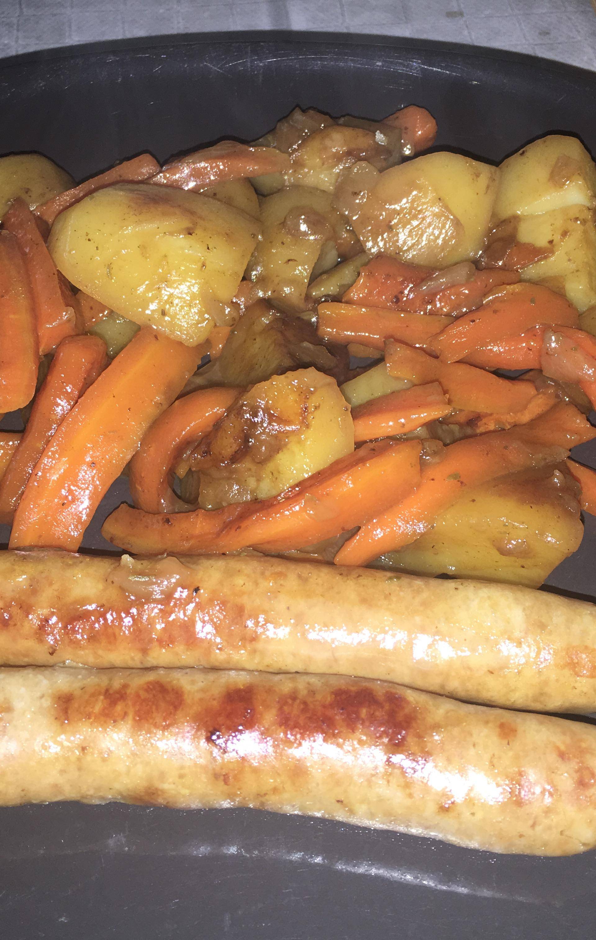 Chipolatas pommes de terre sautées carottes - Recette Cookeo | Moulinex