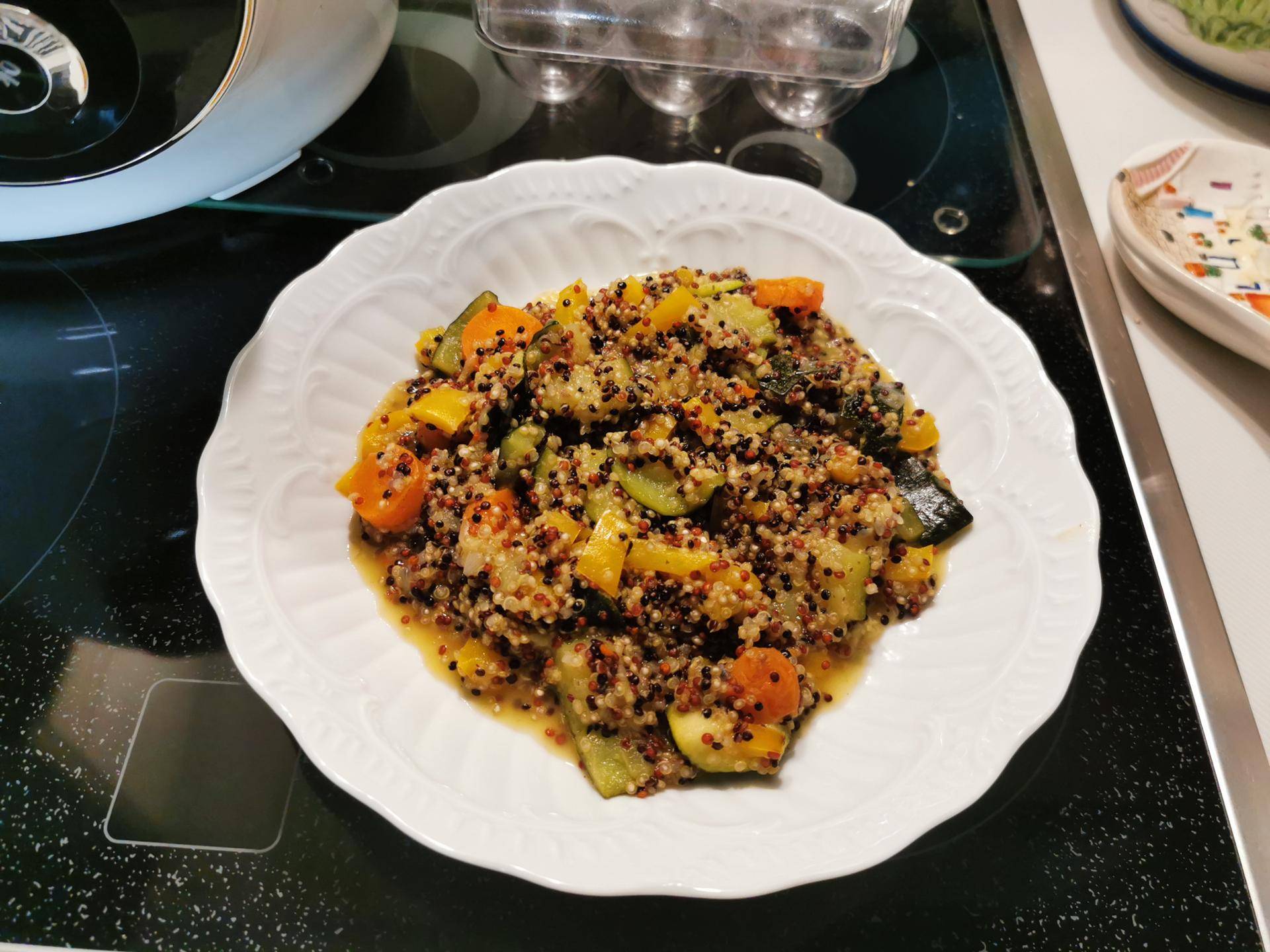 Quinoa aux trois couleurs bio aux légumes - Recepten Cookeo | Moulinex