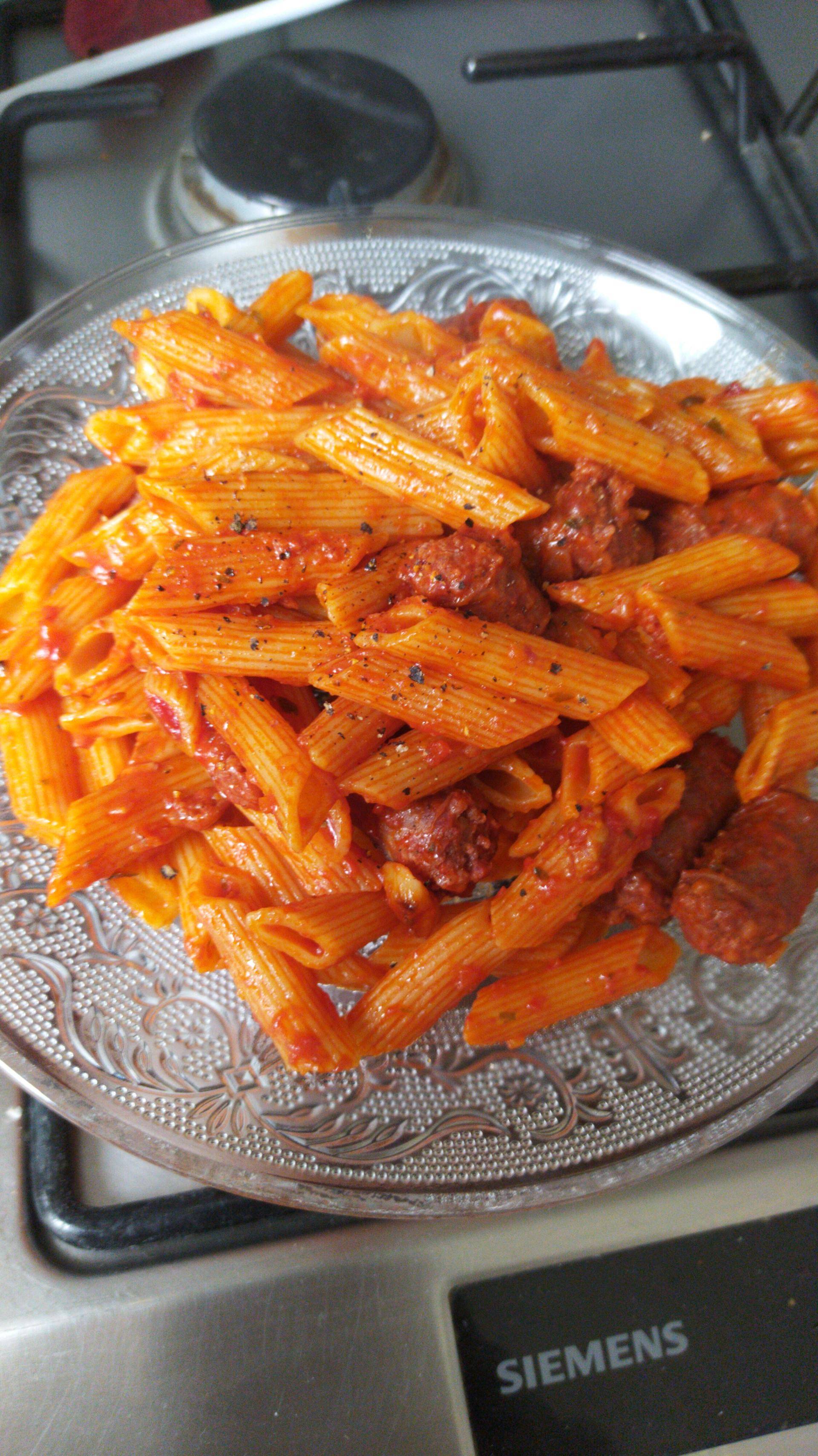 Pâte à la sauce tomate et aux merguez - Recette Cookeo | Moulinex