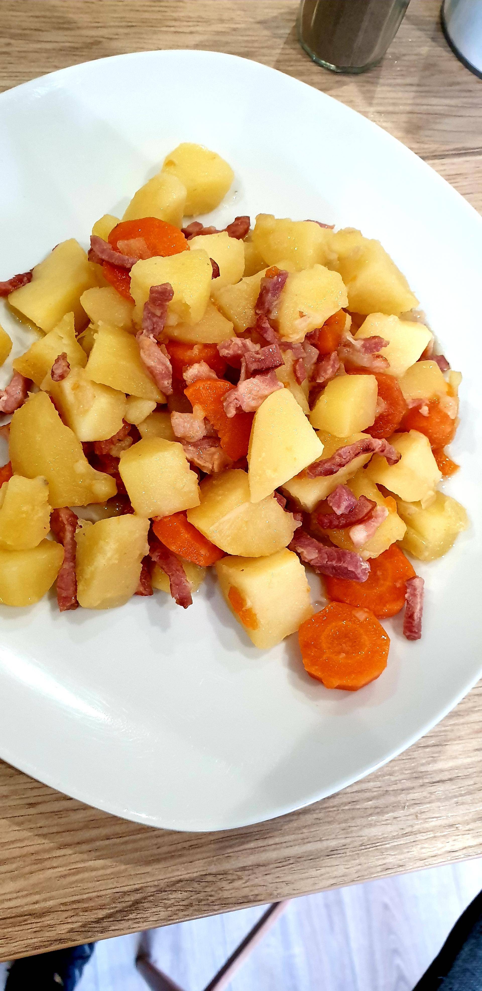 Pommes de terre carottes lardons - Recepten Cookeo | Moulinex