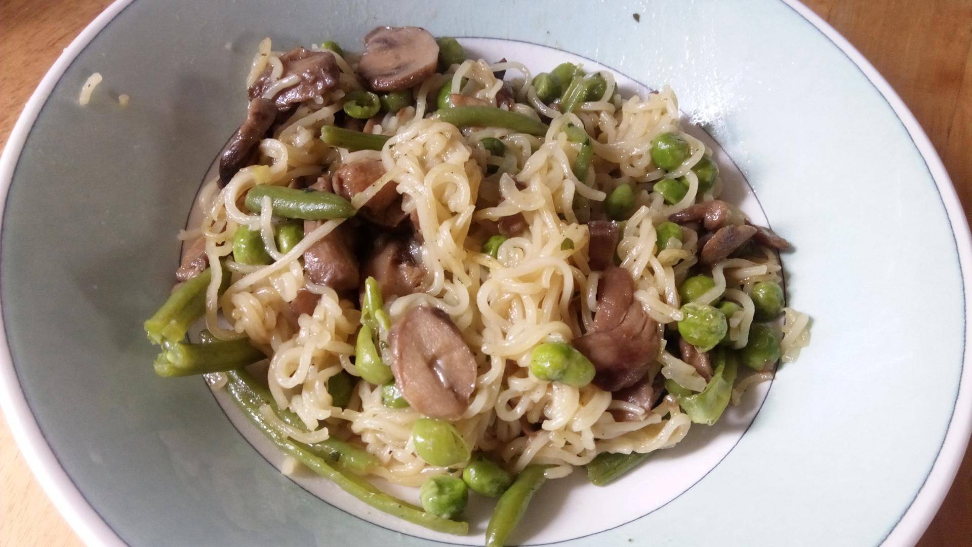 Nouilles petits pois haricots et champignons - Recepten Cookeo | Moulinex