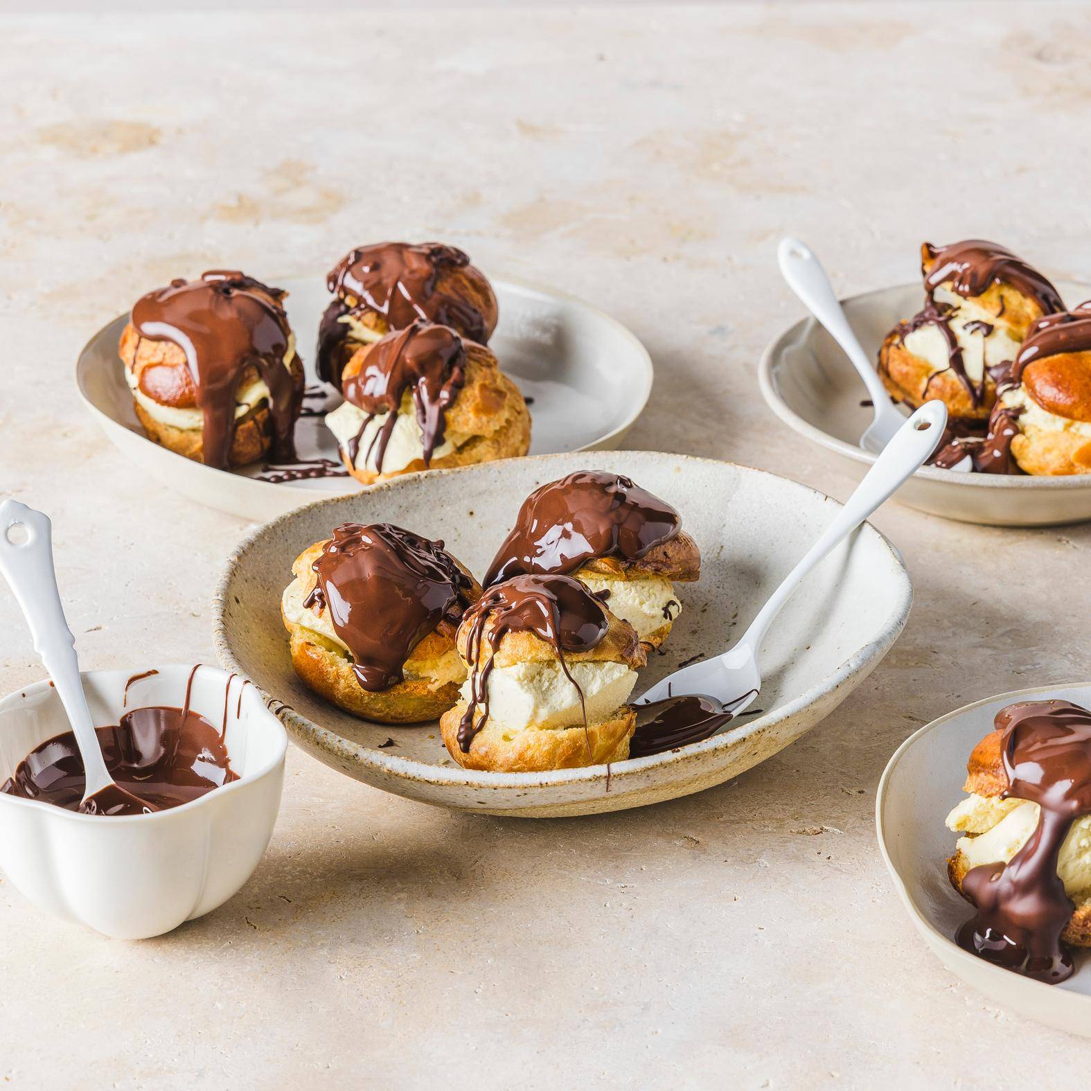 Profiteroles au chocolat - Recepten Kitchen Machines Touch/Touch + | Moulinex