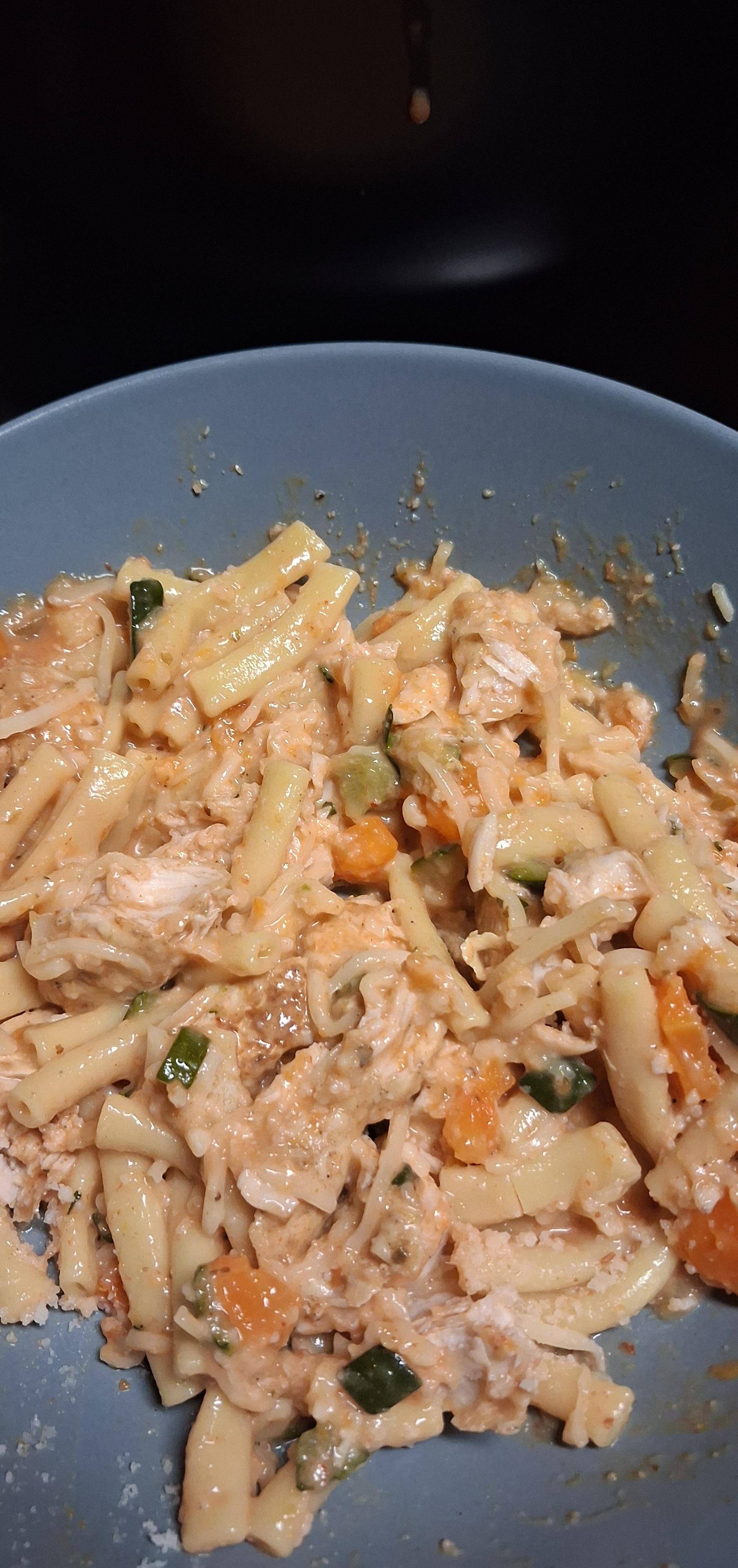 Poulet sauce aux courgettes et spaetzele - Recette Cookeo | Moulinex