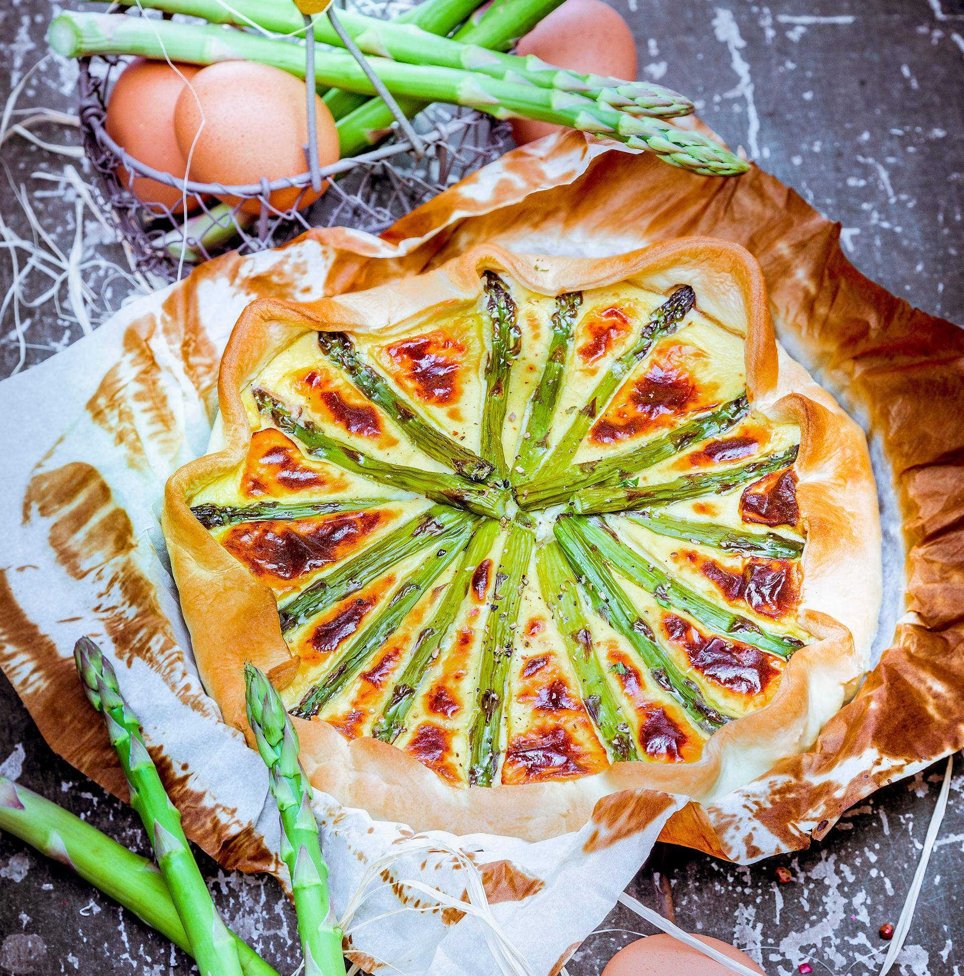 Tarte aux asperges vertes au parmesan - Recepten Companion | Moulinex