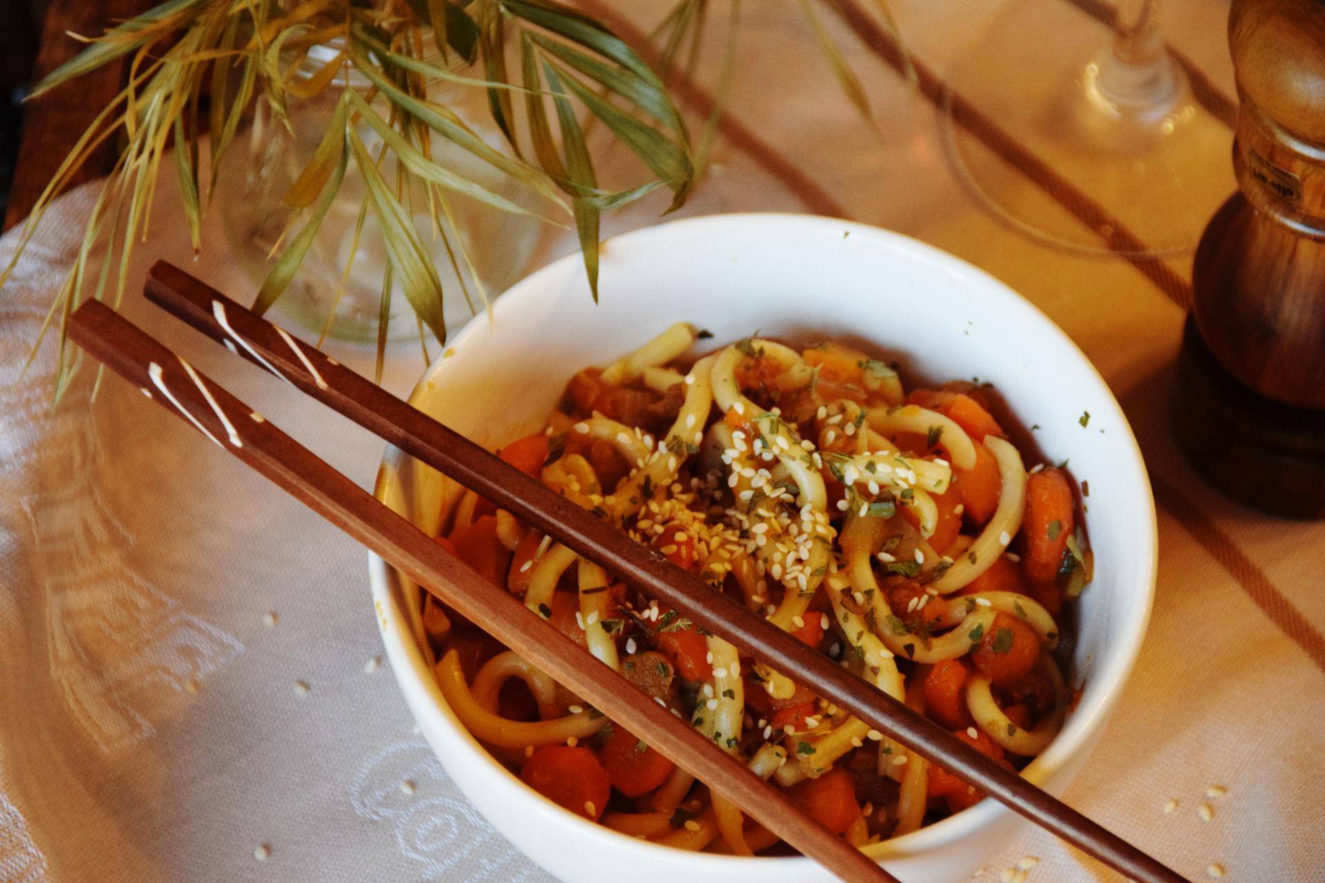 Nouilles Udon aux légumes sauce asiatique - Recepten Cookeo V3 | Moulinex