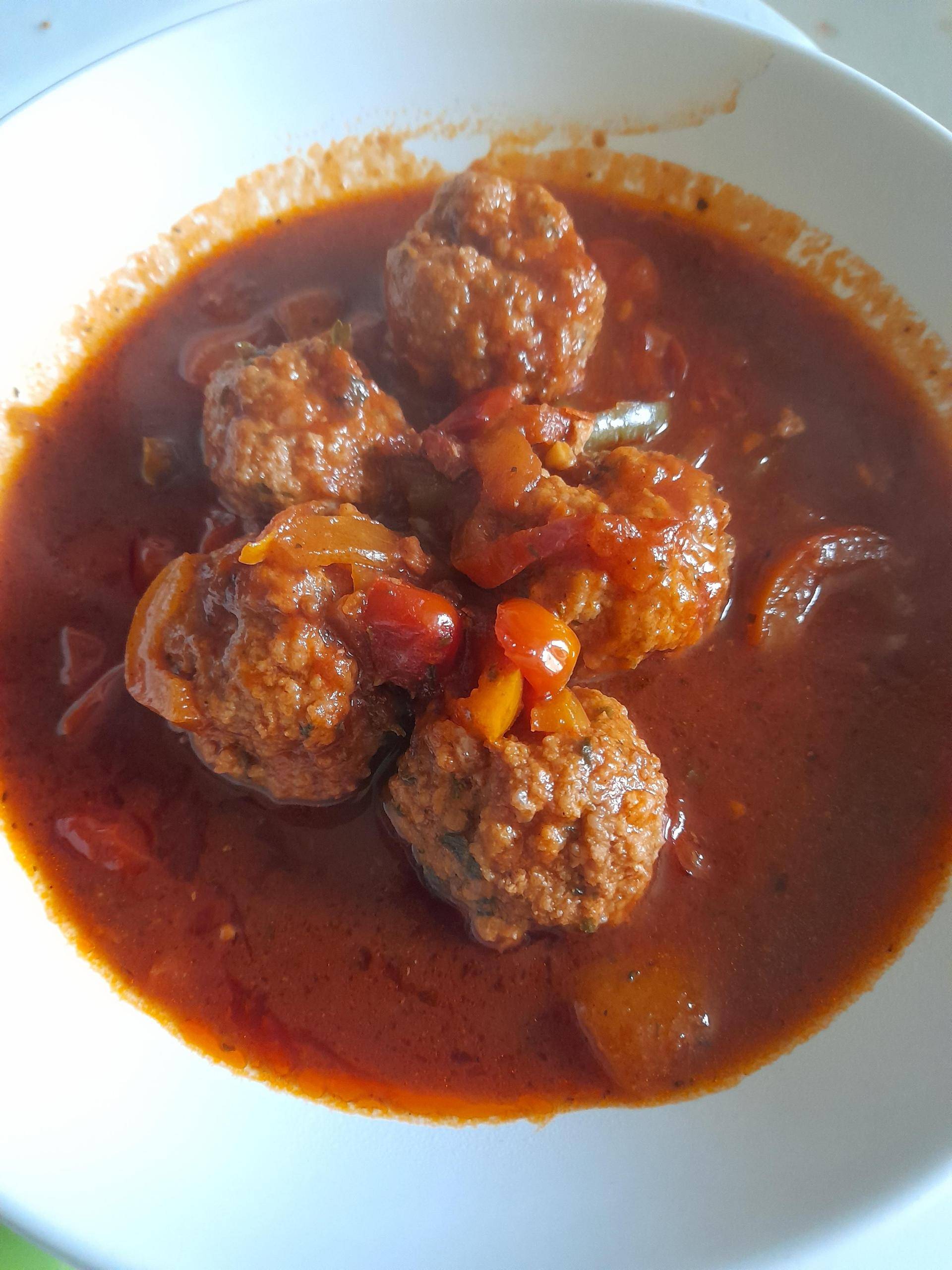 Boulettes de viande, sauce tomate et poivrons - Recepten Cookeo | Moulinex