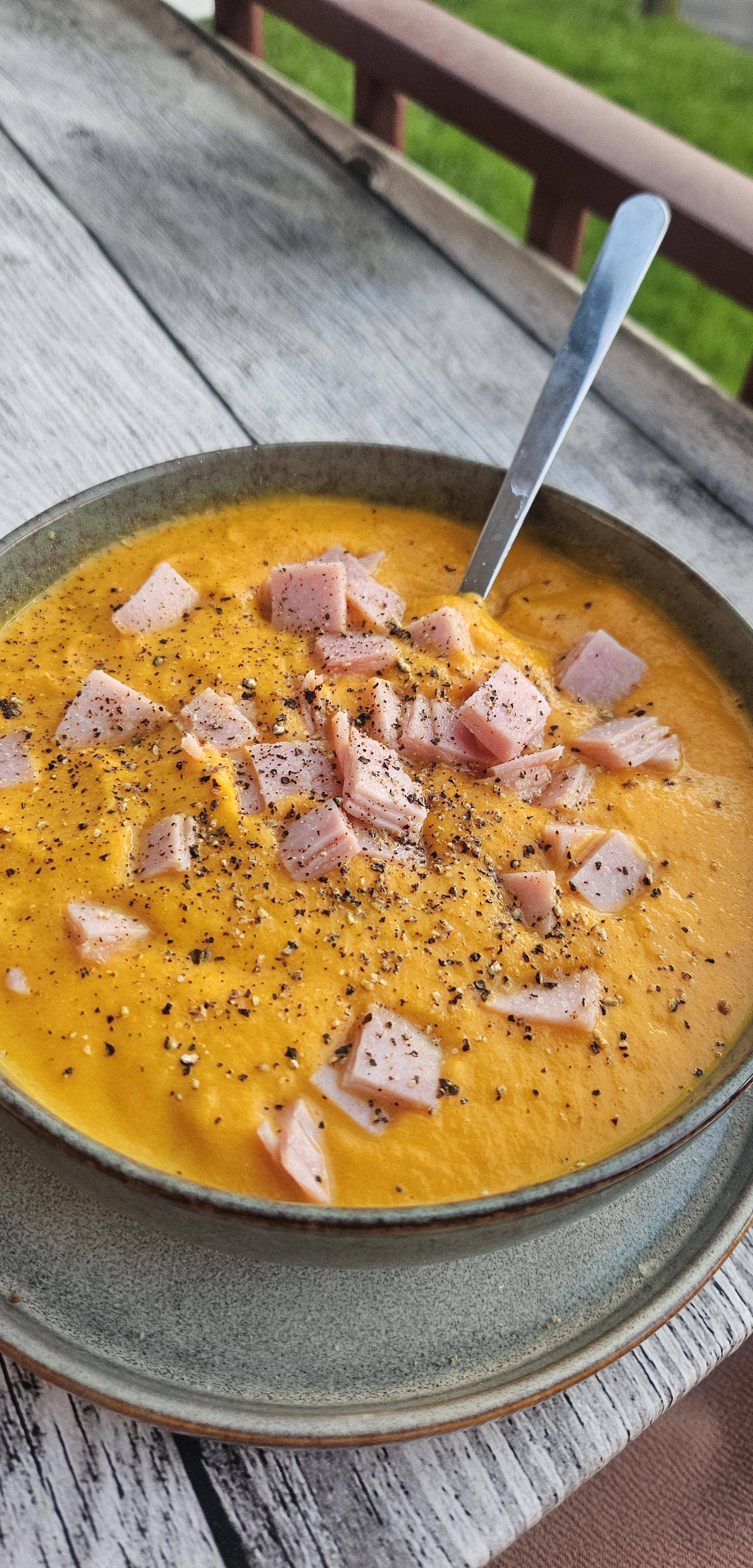 Soupe de carottes, vache qui rit et jambon - Recette Cookeo | Moulinex