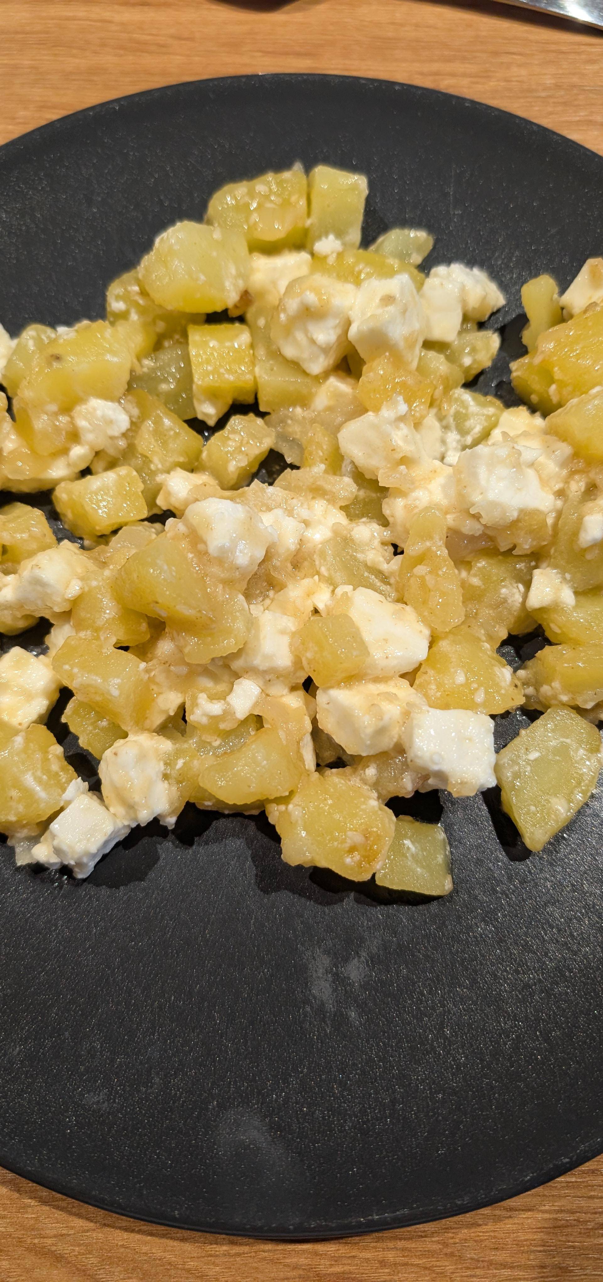 Salade chaude de pommes de terre feta - Recette Cookeo | Moulinex