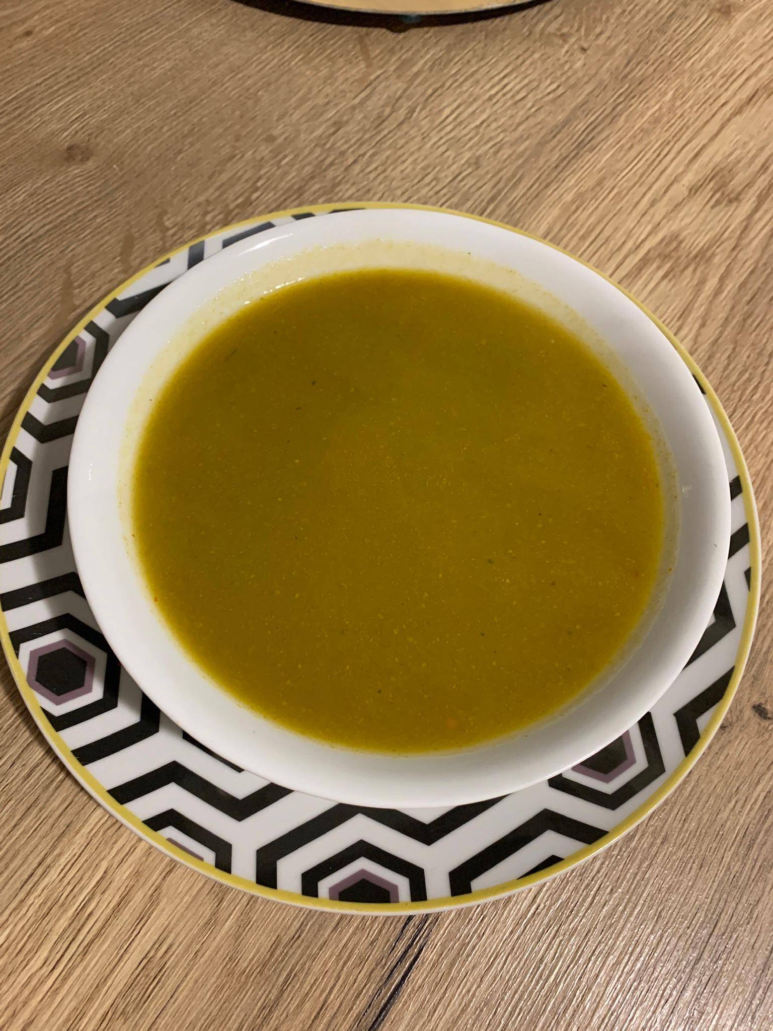 Soupe légère au piment d’Espelette - Recette Companion Connect XL | Moulinex